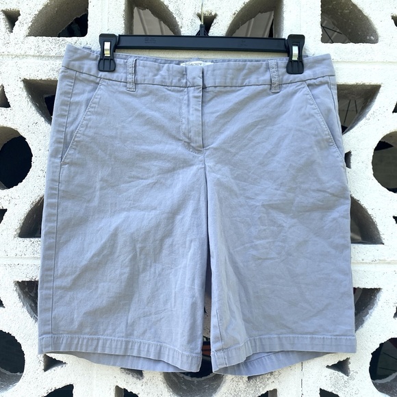 J.Crew Women’s 10” Bermuda stretch chino - Picture 1 of 3